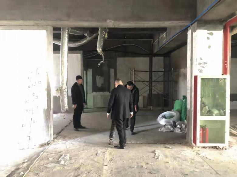 西安博菲克酒店餐飲家具廠總經(jīng)理抵達榆林分公司.jpg